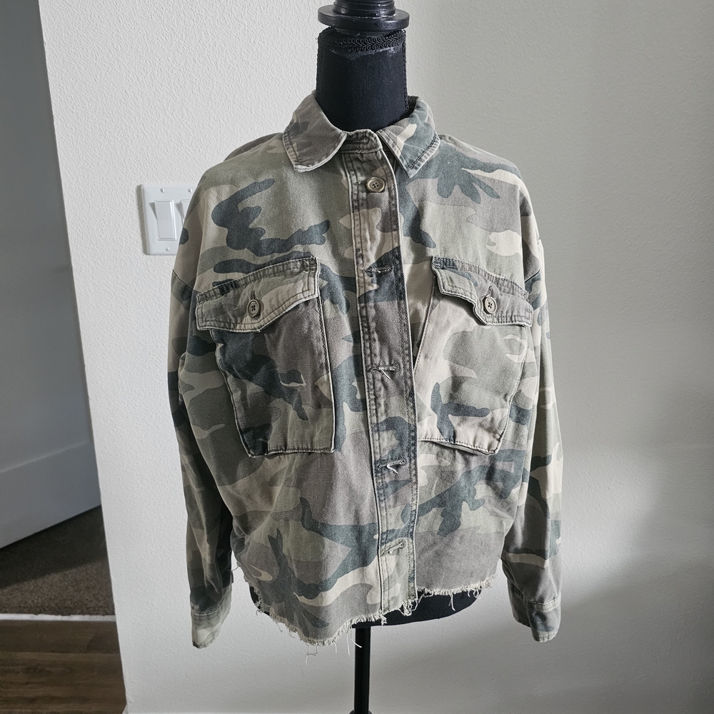 Camouflage Button-Up Jacket